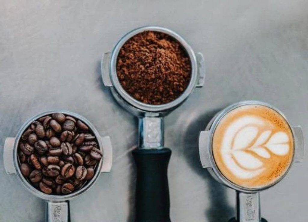 Café en grains ou café moulu : comment choisir ?